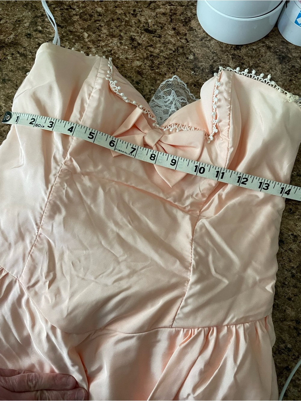 Vintage Elegant Peach Dress with White Lace Details - Picture 12 of 12